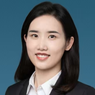 北京大学口腔正畸学博士，赛德阳光口腔北京蓝色港湾门诊黄华明医生