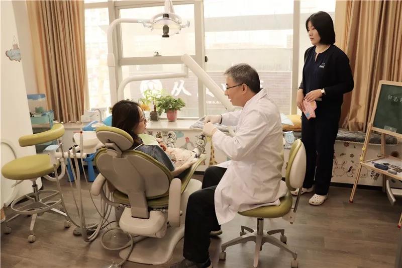 听闻13号周彦恒教授西安亲诊的消息,各地患者的预约络绎不绝