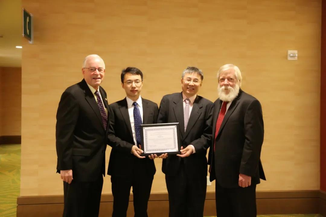 刘伟涛博士斩获《美国口腔正畸学杂志》2016 David L. Turpin Award for Evidence-Based Research（临床研究大奖）